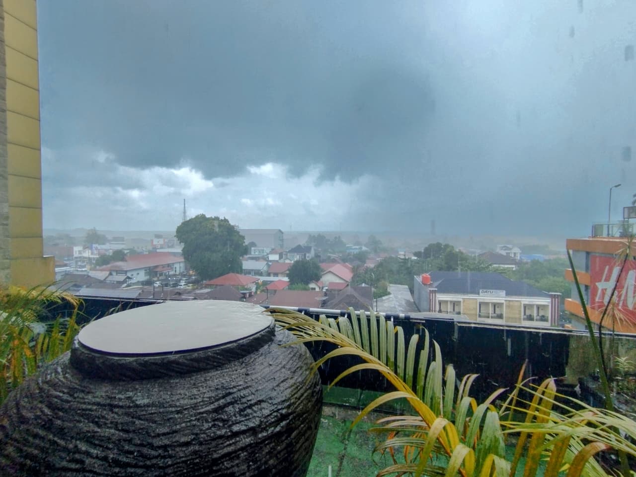 MENGANCAM: Awan Cumulonimbus terpantau berkembang di wilayah Kabupaten Banjar beberapa waktu lalu.