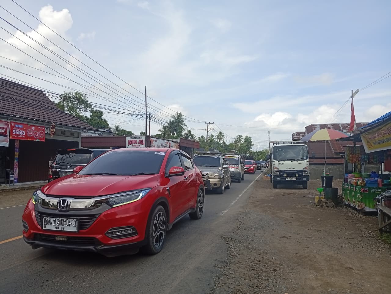 PADAT: Kepadatan arus lalu lintas jemaah Momen 5 Rajab di sepanjang Jl. Ahmad Yani Kandangan.