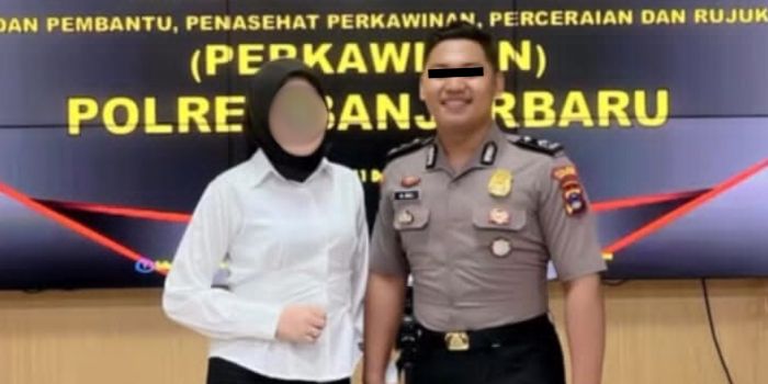 SIAP MENIKAH: Bribda Muhammad Seili berfoto dengan tunangannya usai menjalani Sidang nikah.