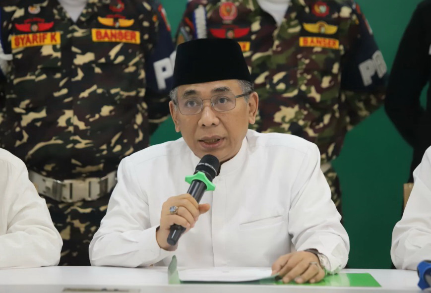 KONTROVERSI: Ketua Umum PBNU Kiai Yahya Cholil Staquf atau Gus Yahya. (Dery Ridwansah/Jawa Pos)