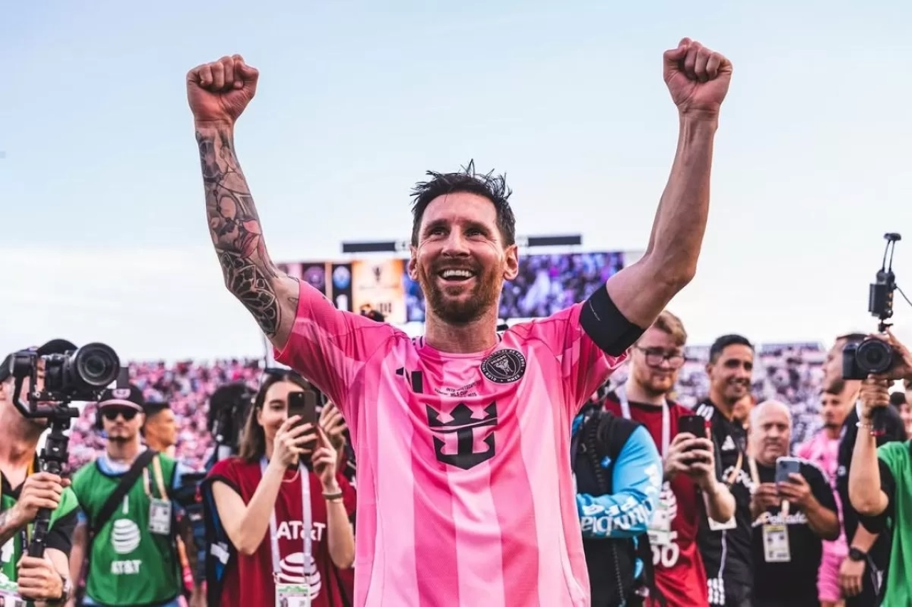 TERBAIK: Lionel Messi raih gelar Atlet Terbaik Abad ke-21.