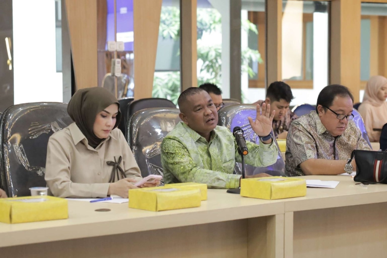MEMPELAJARI: Komisi III DPRD Provinsi Kalimantan Selatan (Kalsel) mempelajari langsung pola pengelolaan BRT Bandung Raya melalui kunjungan kerja ke Dinas Perhubungan Provinsi Jawa Barat, Senin (22/12)