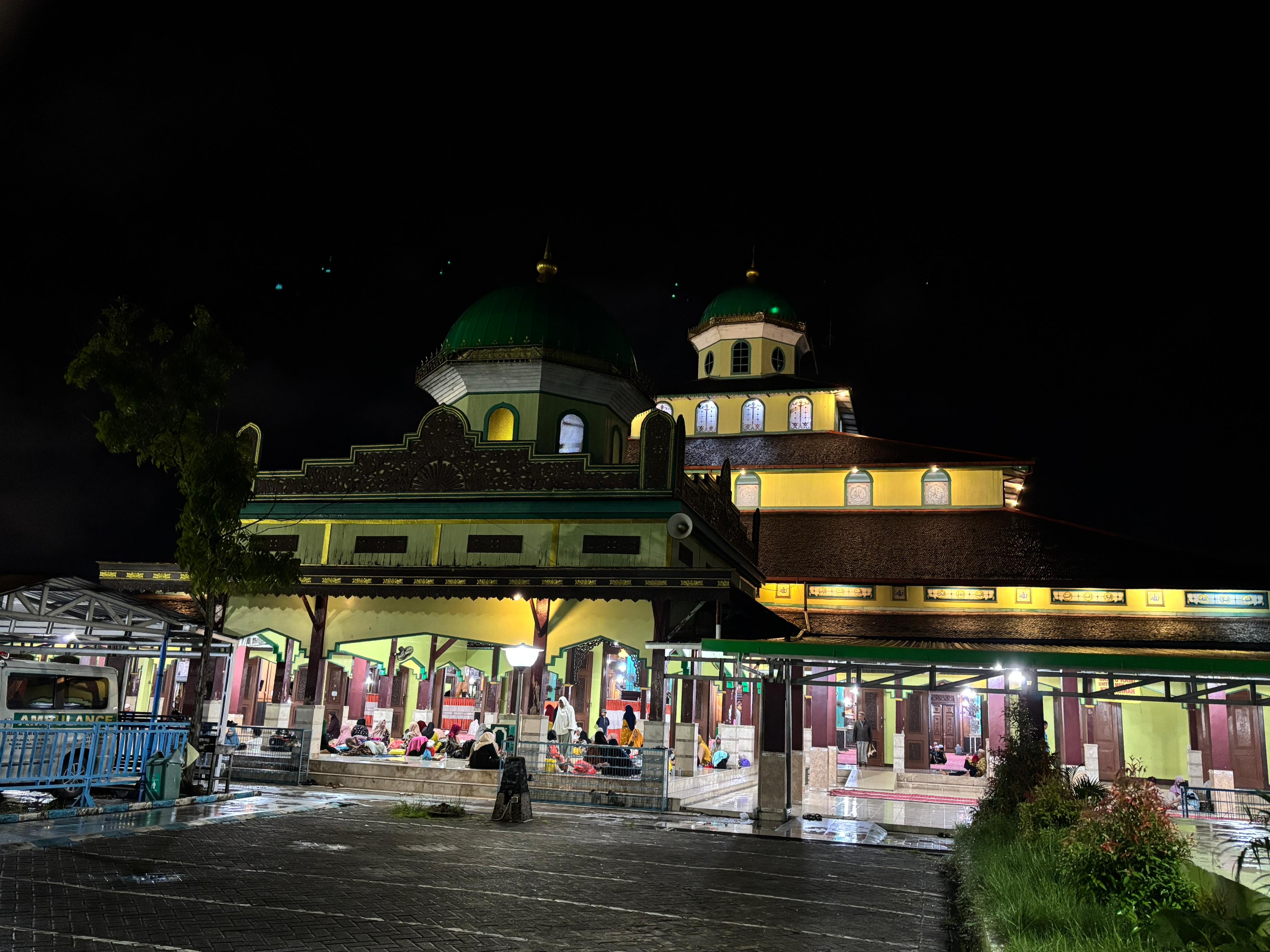 TITIK SINGGAH: Masjid Jami Banjarmasin jadi titik singgah jemaah momen 5 Rajab, Sabtu (27/12/2025).