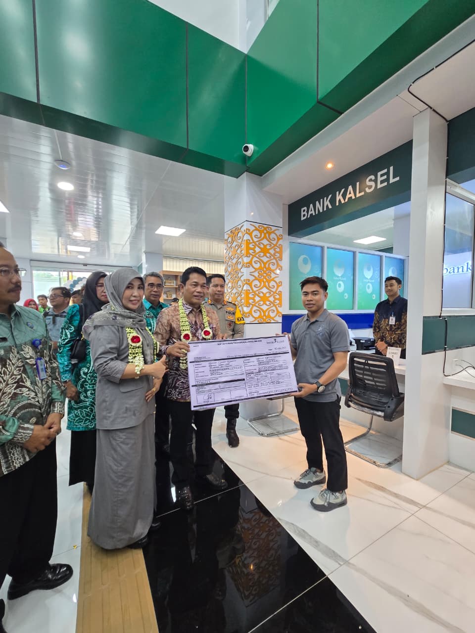 MUDAH: Bank Kalsel permudah layanan dengan hadir di MPP Balangan.