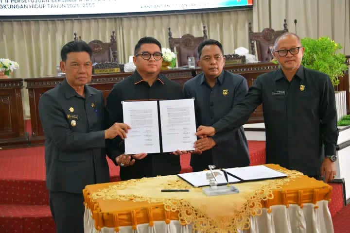 SAH:DPRD HSS bersama PEMKAB HSS resmi sahkan RANPERDA RPPLH.