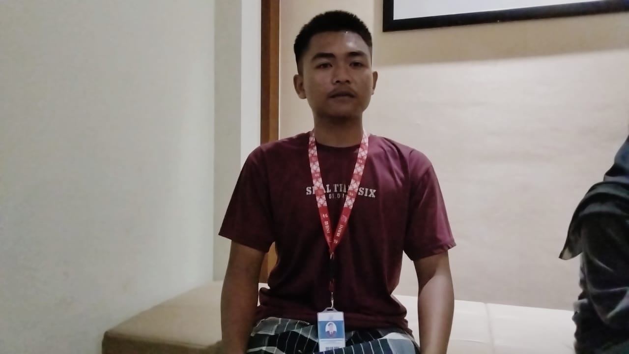 MENCERITAKAN: Muhammad Bima Firdaus, salah satu siswa di Sekolah Rakyat Terintegrasi 9 Banjarbaru saat menceritakan kisahnya.