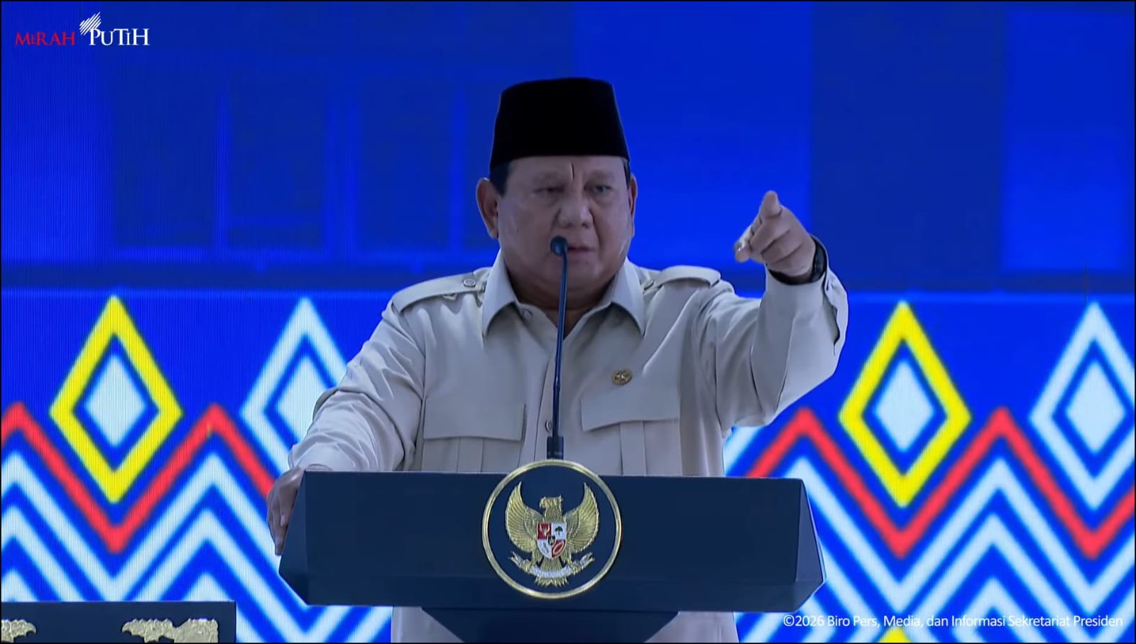 PIDATO: Presiden Prabowo Subianto, pada peresmian 166 Sekolah Rakyat Terpadu yang tersebar di 34 provinsi, yang dipusatkan di Banjarbaru, Kalimantan Selatan, Senin (12/1).