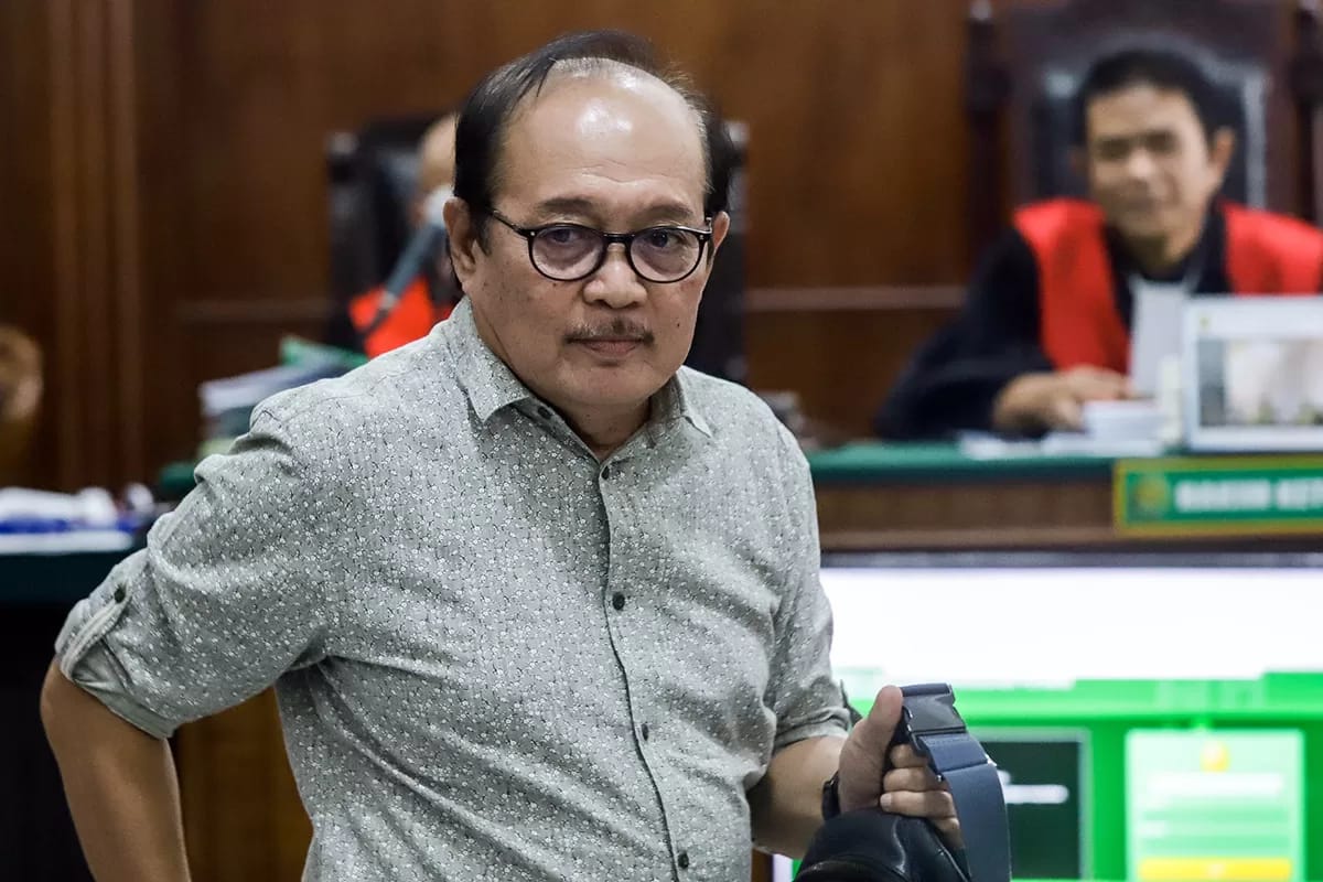 BERI KESAKSIAN: Mohammad Yamin, mantan karyawan Jawa Pos yang dihadirkan oleh Dahlan Iskan dalam sidang, Selasa (13/1/2026).