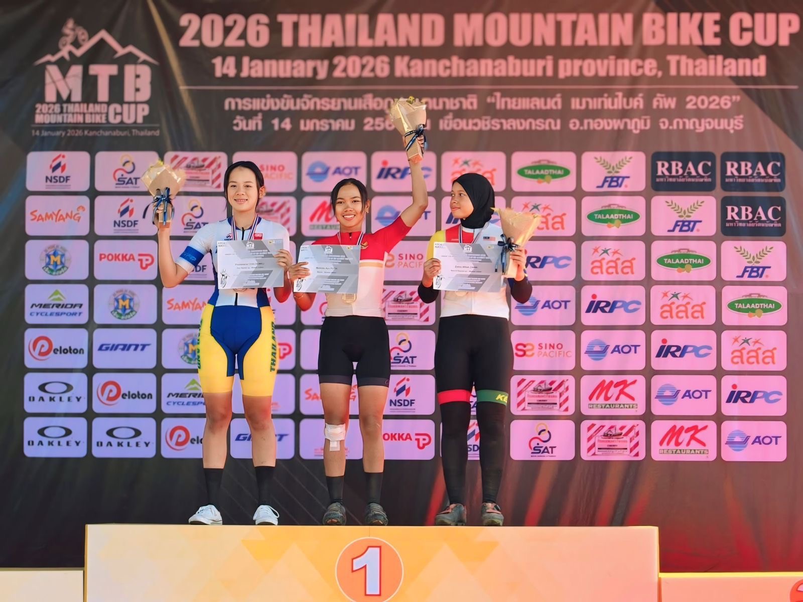 Atlet sepeda asal HSU, Melinda Ayu Putri berhasil meraih Juara I pada ajang 2026 Thailand Mountain Bike Cup untuk kategori Women Junior yang digelar di Thailand.