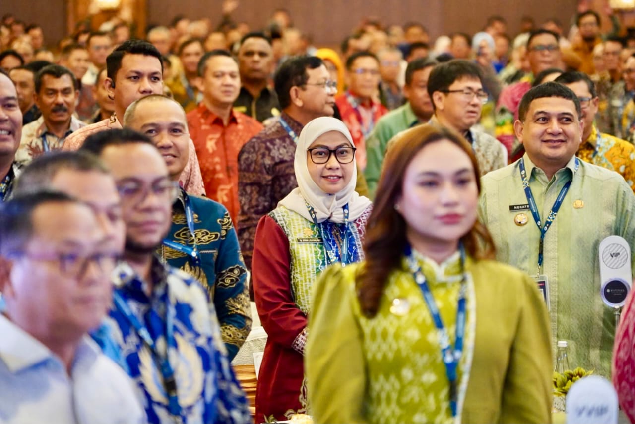 HADIR:Wali Kota Banjarbaru, Hj Erna Lisa Halaby mengikuti rangkaian Rapat Koordinasi Nasional yang dihadiri kepala daerah se-Indonesia di Jakarta, Kamis (15/1/2026).