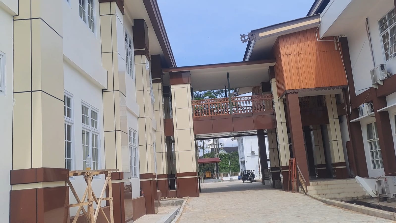 RAMPUNG: Gedung baru milik Bapenda Kalsel yang sudah rampung.