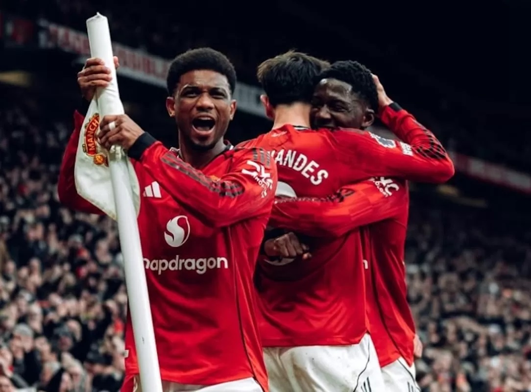 TERPURUK: Setelah bertahun-tahun dikenal sebagai raksasa komersial sepak bola dunia, kini Manchester United terpuruk ke posisi terendah mereka di Deloitte Football Money League.