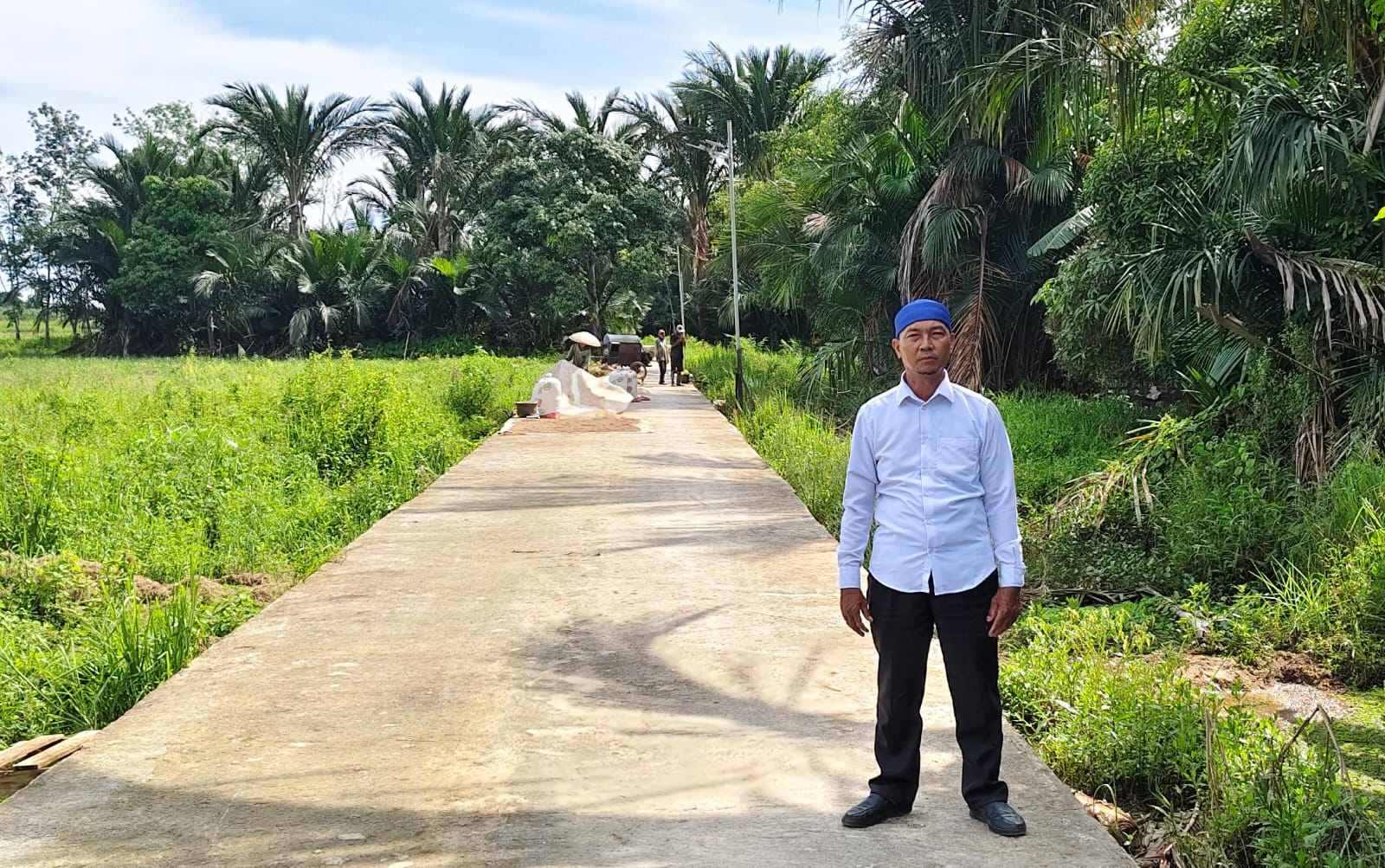 SUMBER: Kepala Desa Kayakah Kecamatan Amuntai Selatan, H Mursidi. (Foto: M.Akbar/Radar Banjarmasin)
