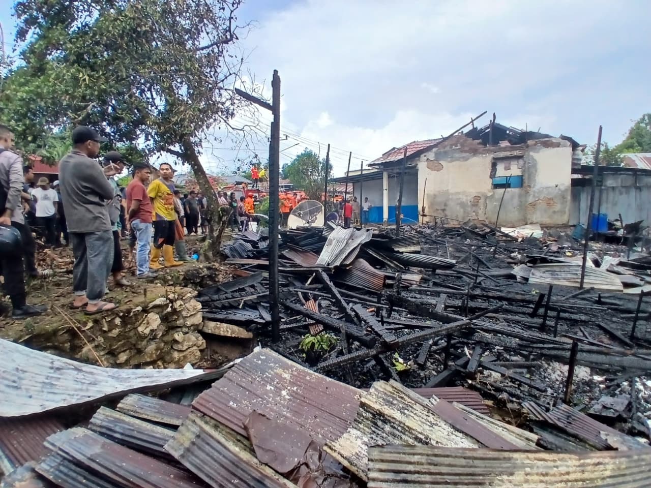 JADI ARANG : Bangunan rumah warga yang hangus akibat kebakaran permukiman di Kabupaten Balangan, Senin (26/1/2026).