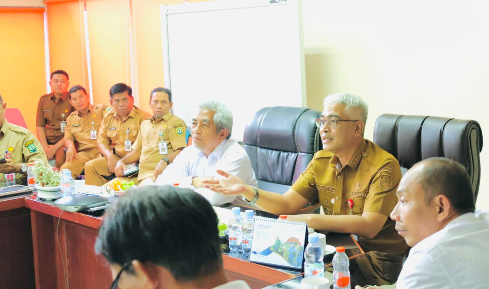 HADIR:Wakil Bupati HSU, Hero Setiawan hadiri kegiatan pembahasan notisi hasil reviu dokumen perencanaan pembangunan RSUD Pambalah Batung di Kota Banjarbaru, Selasa (27/1/2026).