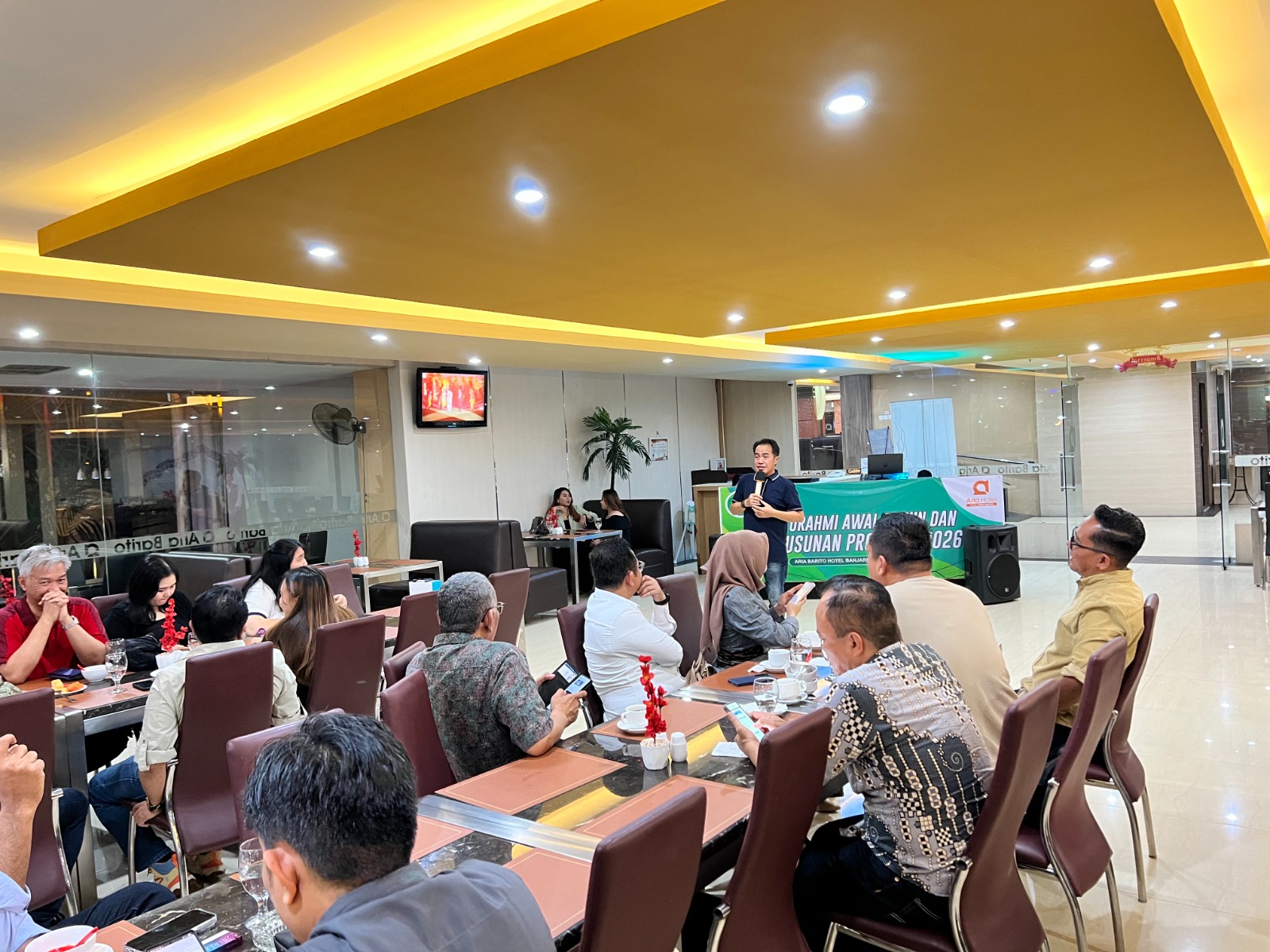 SAMBUTAN &ndash; Ketua GMC+ H Suriansyah Achmad memberikan sambutan