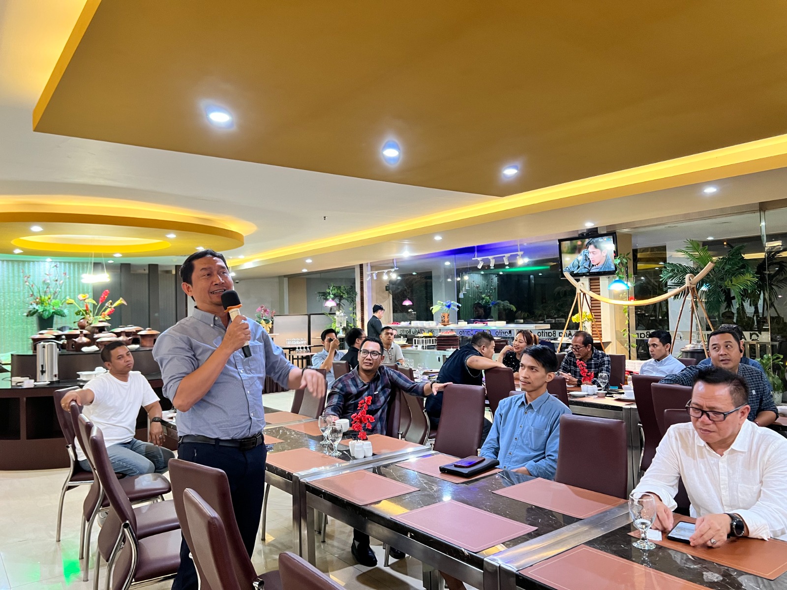 BERGABUNG:Area Head BRI Kalselteng, Anton Tisna Sumantri yang baru bertugas di Banjarmasin, senang bisa bergabung di GMC+.