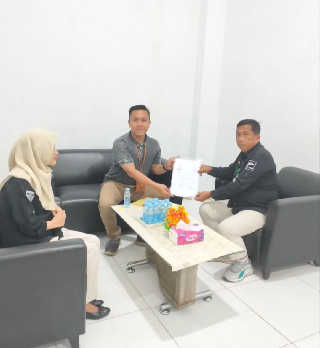 KERJA SAMA:Telkom Kalselteng Lakukan penandatanganan renewal layanan bersama PT BPR Tabalong Bersinar.