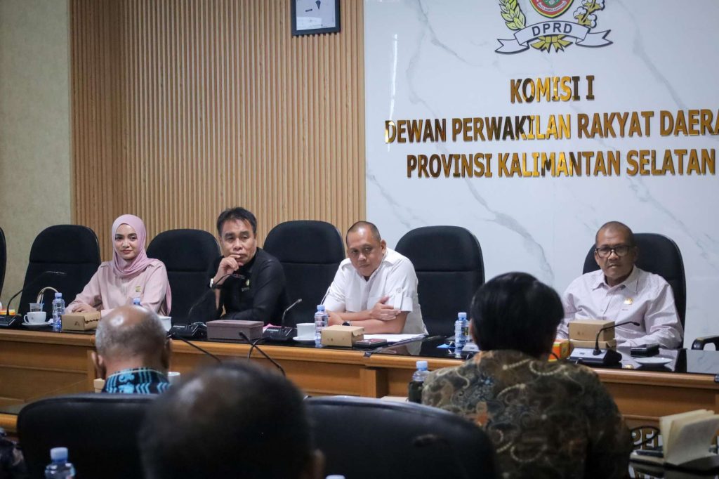 SENGKETA: Rapat Dengar Pendapat (RDP) membahas sengketa tanah atas nama Harun yang berlokasi di Desa Mantuyan, Kecamatan Halong, Kabupaten Balangan, Rabu (28/1) siang.