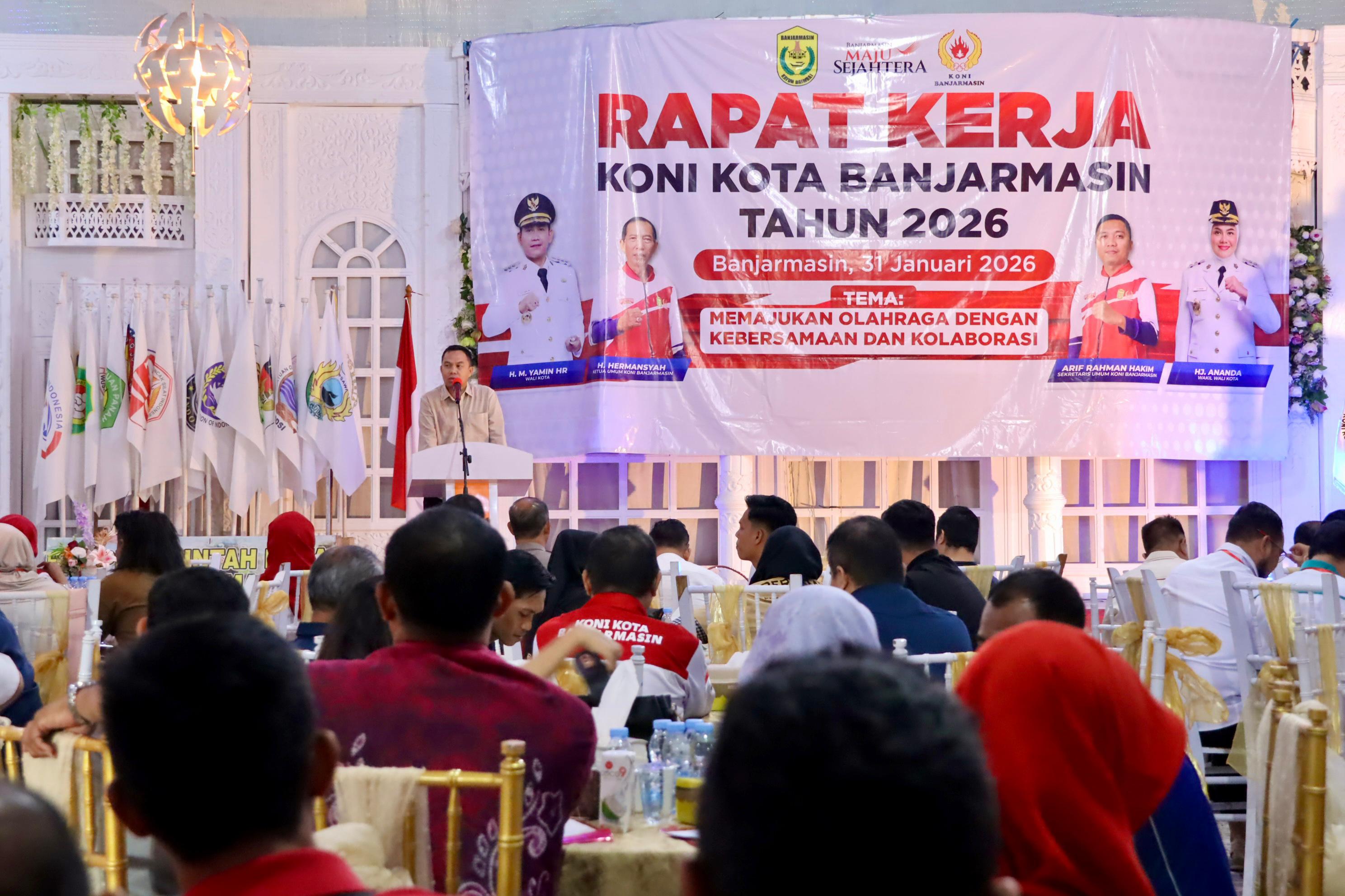 Suasana Rapat Kerja (Raker) KONI Kota Banjarmasin Tahun 2026 yang digelar di Ruang Rapat Cafe Nostalgia, Banjarmasin, Sabtu (31/1/2026) (M Idris Jian Sidik)