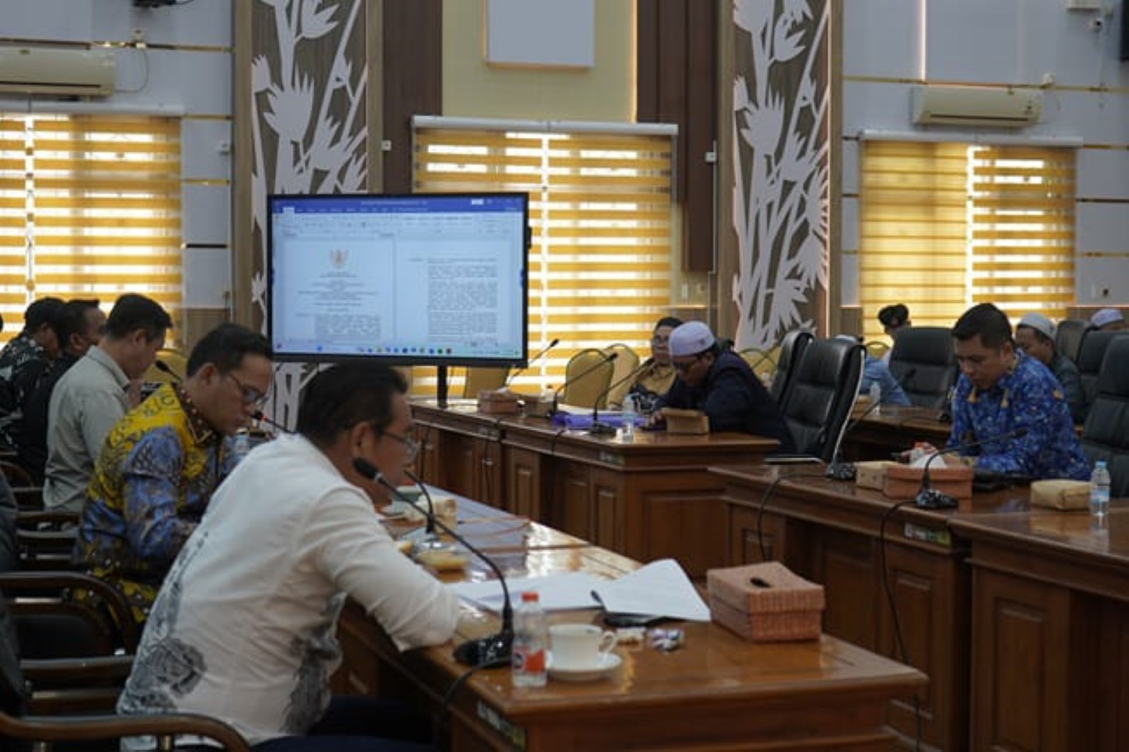Pansus I DPRD Balangan menggelar Rapat Dengar Pendapat Umum untuk membahas raperda dalam Program Pembentukan Peraturan Daerah Tahun 2026, Senin (19/1/2026).