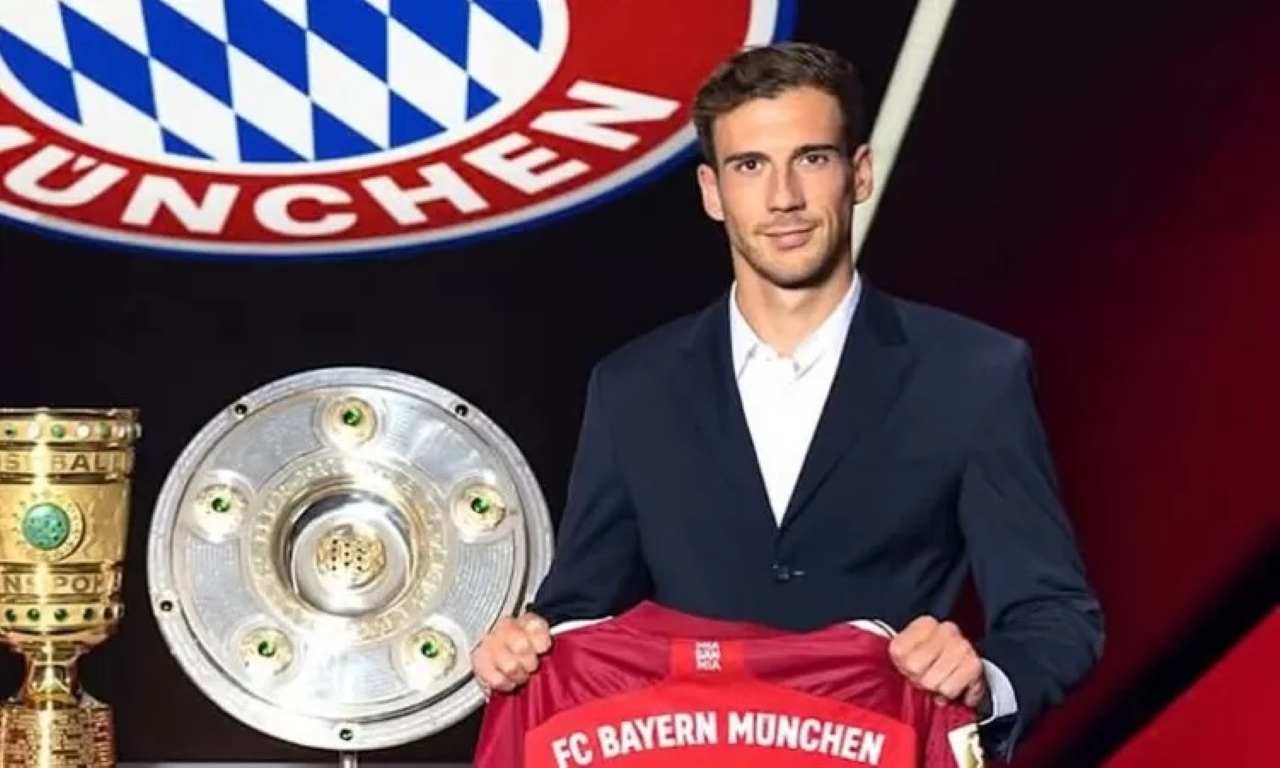 MENINGGALKAN: Leon Goretzka meninggalkan Bayern Munchen setelah delapan musim penuh prestasi.