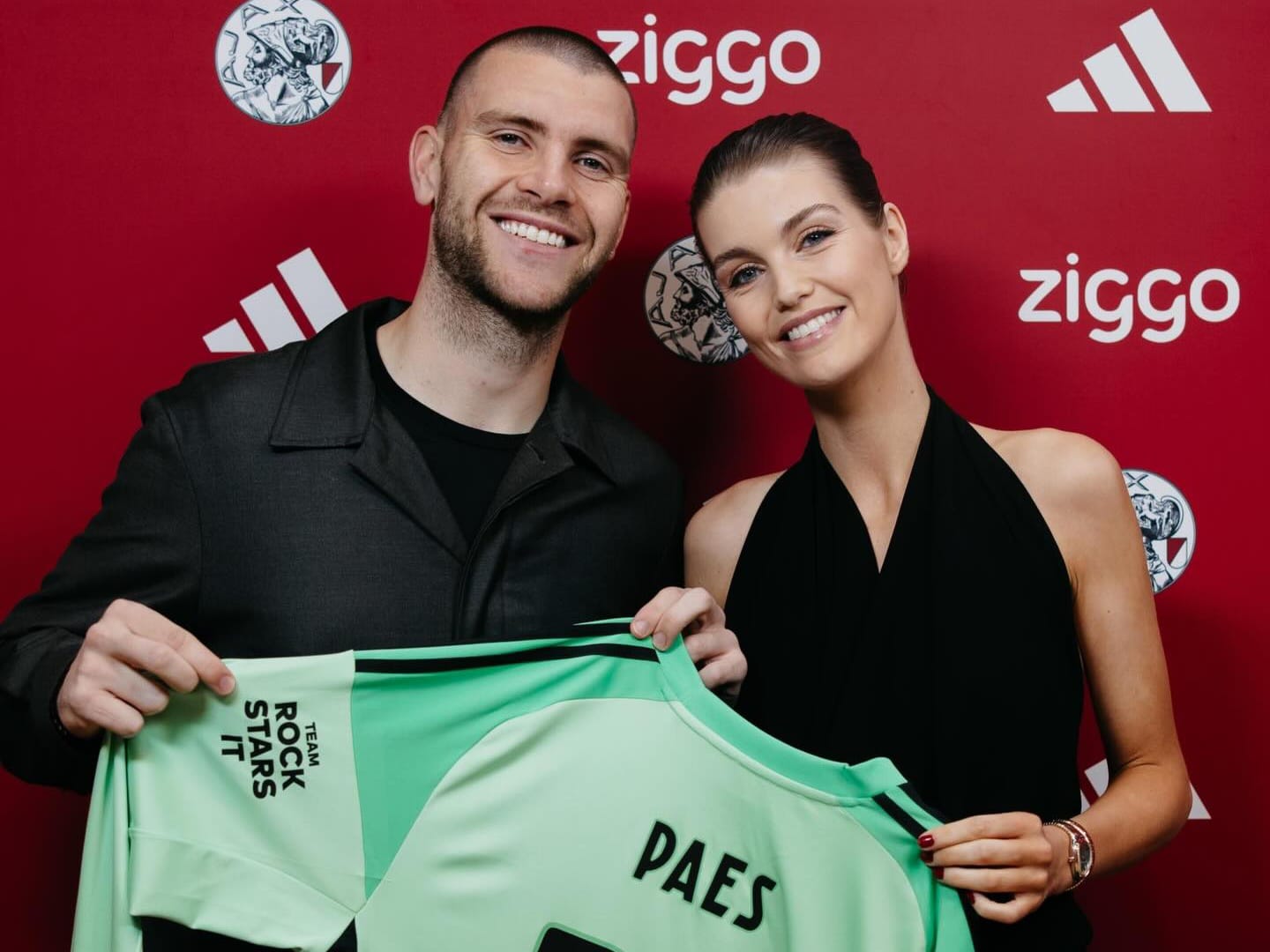 Maarten Paes resmi diperkenalkan sebagai kiper anyar De Godenzonen setelah direkrut dari FC Dallas. (dok paes)