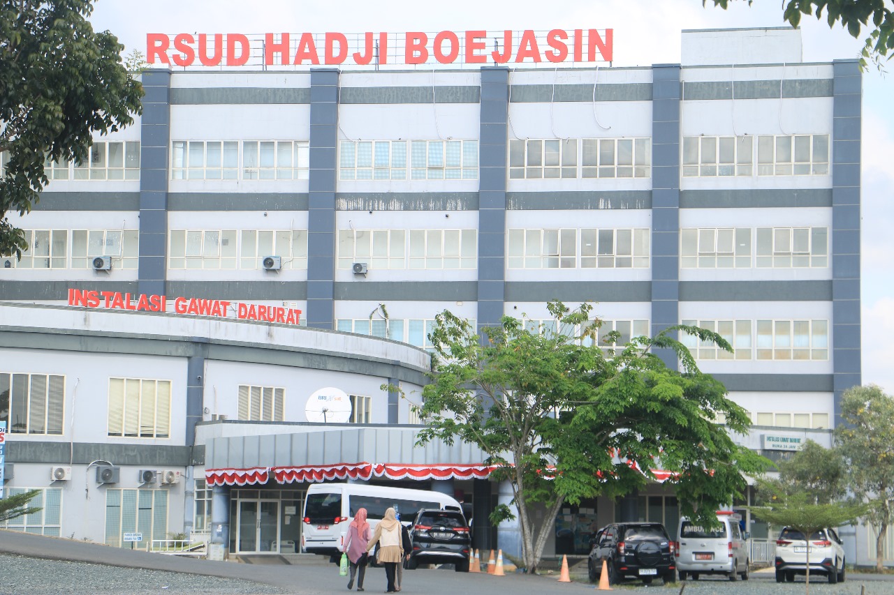 SARAT MAKNA : Bangunan RSUD Hadji Boejasin Pelaihari di Jalan A Yani, Kelurahan Sarang Halang Pelaihari.