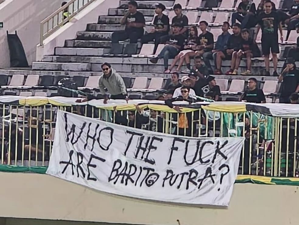 Suasana Tribun Stadion Maguwoharjo saat laga PSS Sleman vs Barito Putera yang berujung sanksi Komdis PSSI akibat pelanggaran disiplin suporter. (dok)