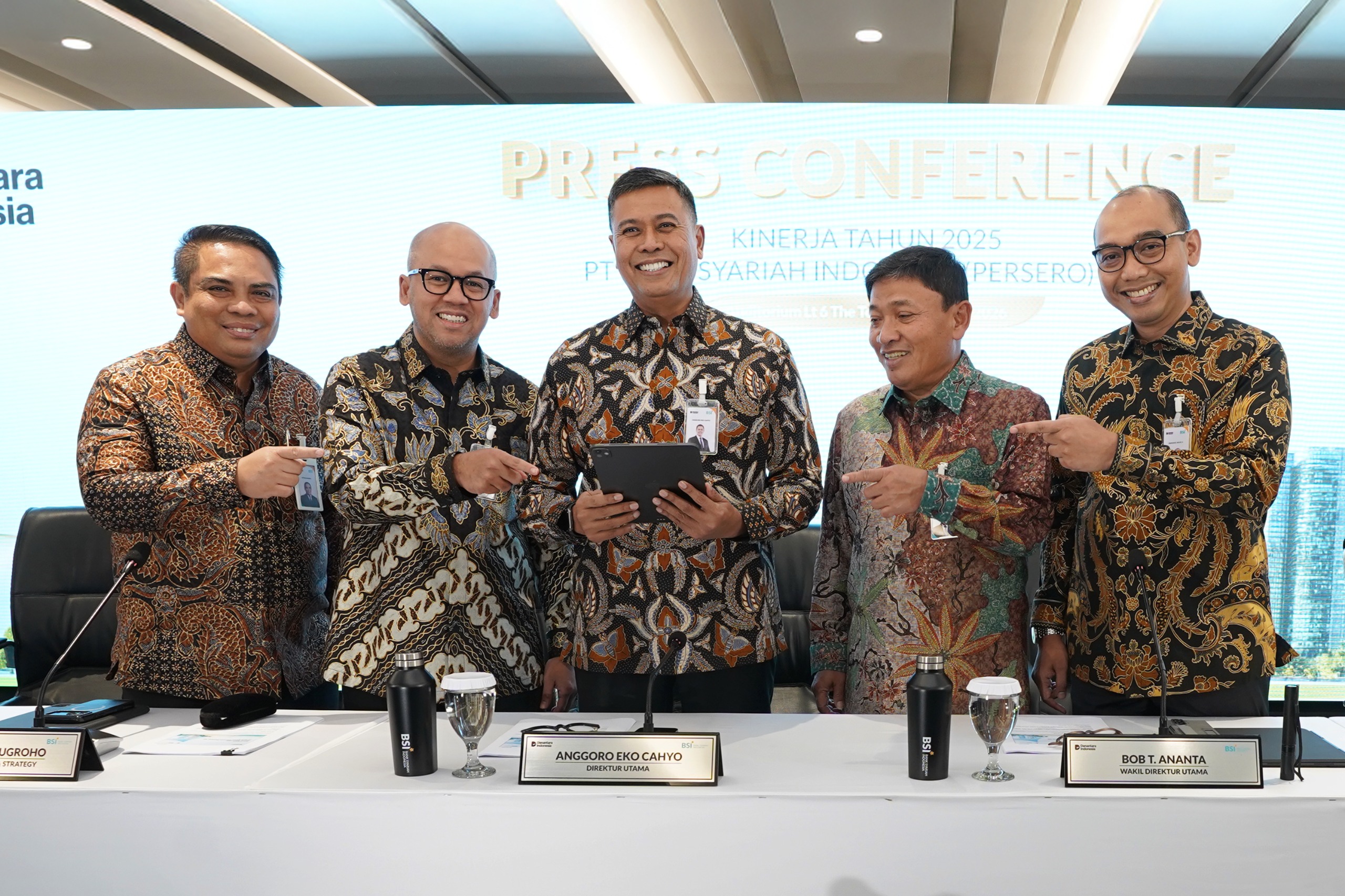 TERUS TUMBUH: Manajemen BSI menyampaikan paparan kinerja Perseroan untuk tahun buku 2025 di Kantor Pusat BSI di Jakarta, belum lama tadi.