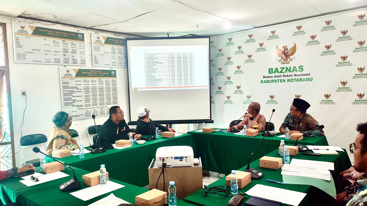 DITETAPKAN: Saat berlangsungnya Rapat di Kantor Baznas Kotabaru. Foto: Baznas Kotabaru.