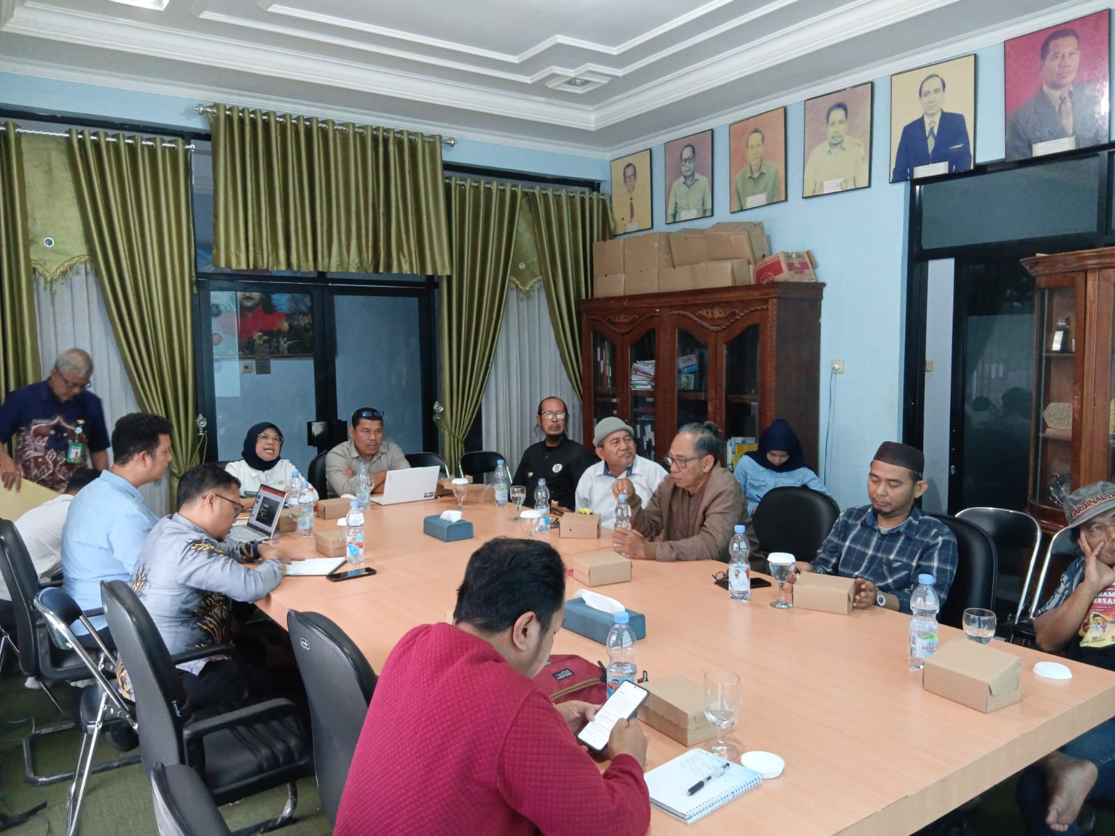 Rapat sekaligus koordinasi awal dengan Dinas Pendidikan dan Kebudayaan Kalsel dalam ajang DSBK XXVII