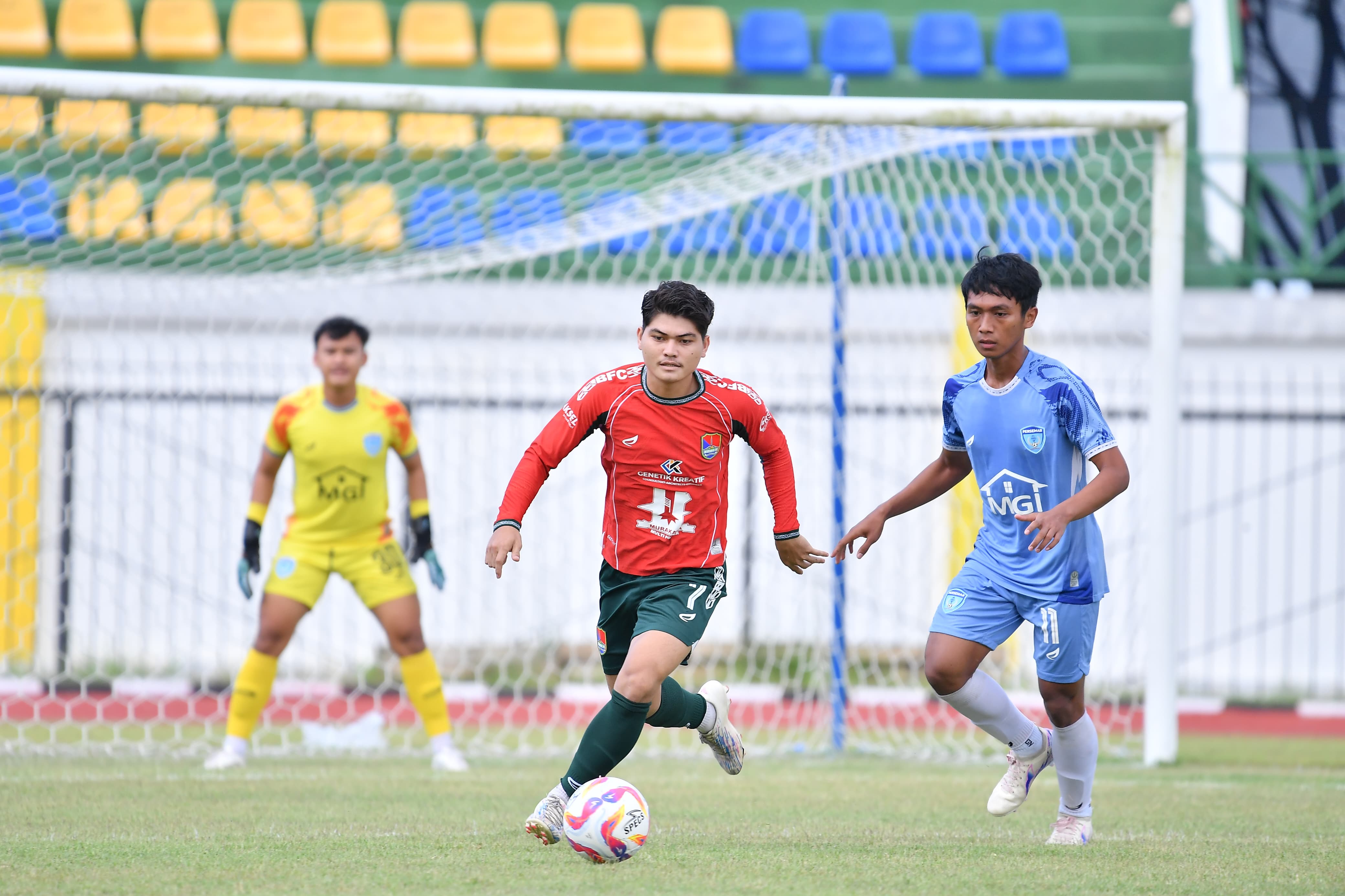 JAGA ASA: Pertandingan Barabai FC vs Persrmar berakhir imbang 1-1 di Stadion Demang Lehmam, Sabtu (7/2/2026). (Foto: Barabai Fc untuk Radar Banjarmasin).