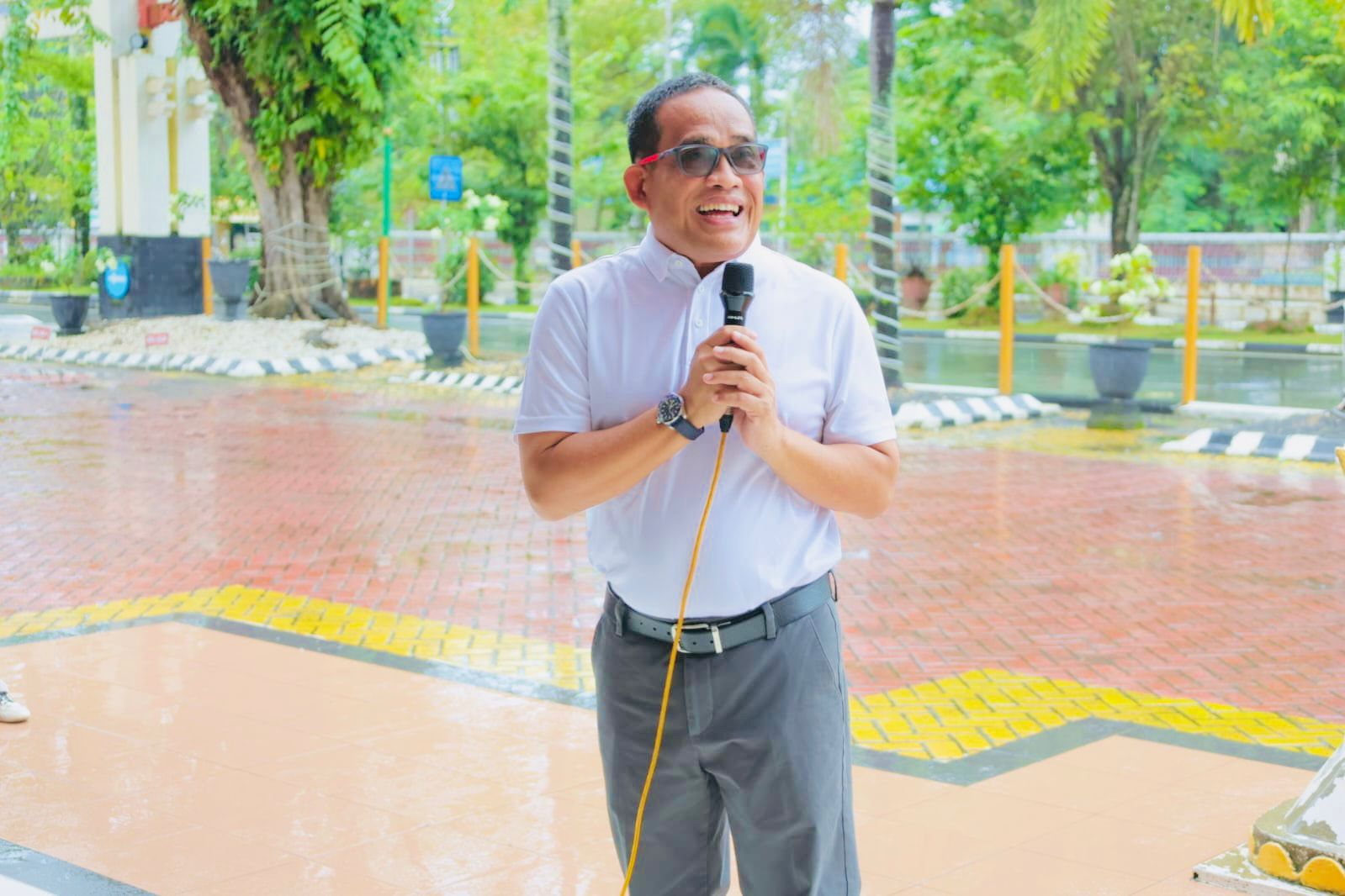 HADIR:Bupati Kabupaten HSU, H Sahrujani hadir dalam kegiatan GERMAS dan Peringatan Hari Kanker Sedunia di halaman Kantor Bupati HSU.