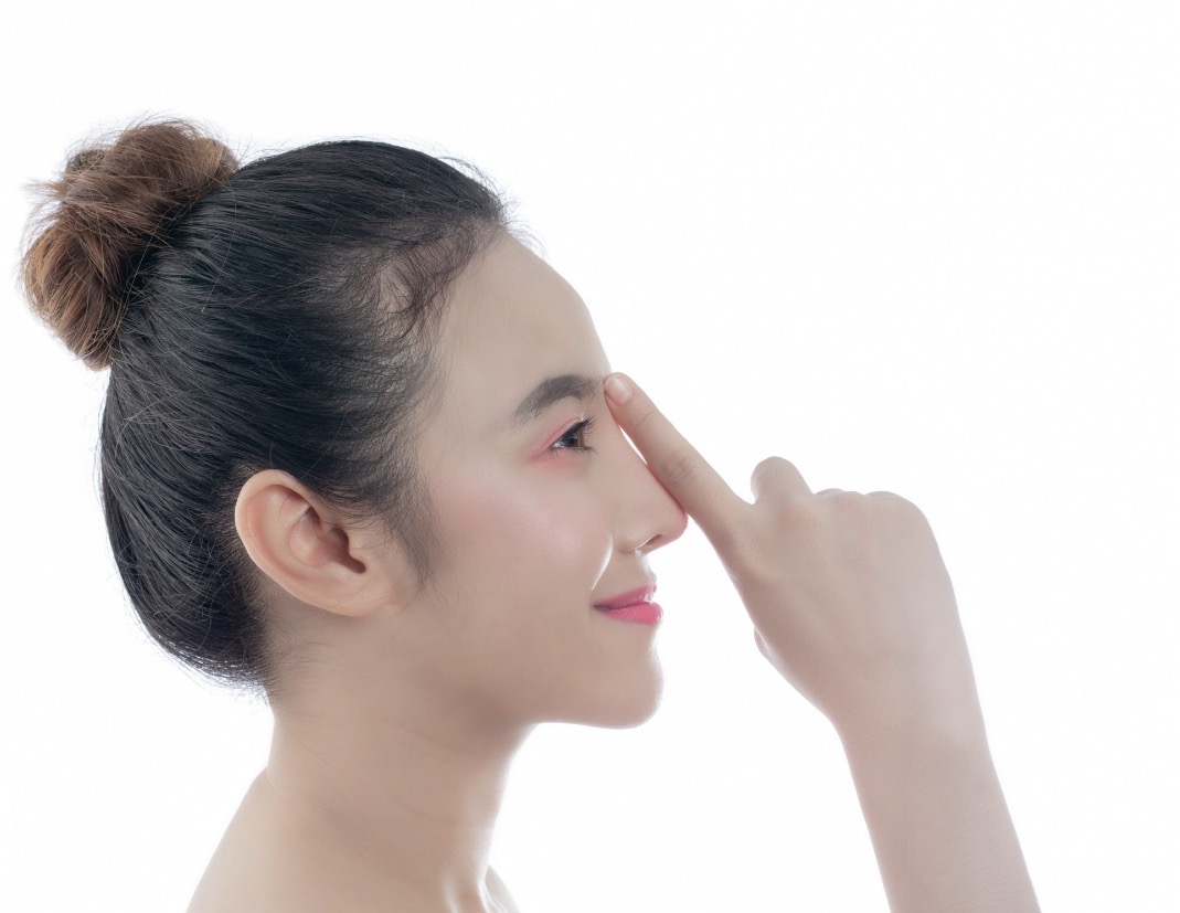 PESEK: Hidung pesek dapat terlihat mancung dengan trik khusus. (Foto: Freepik)