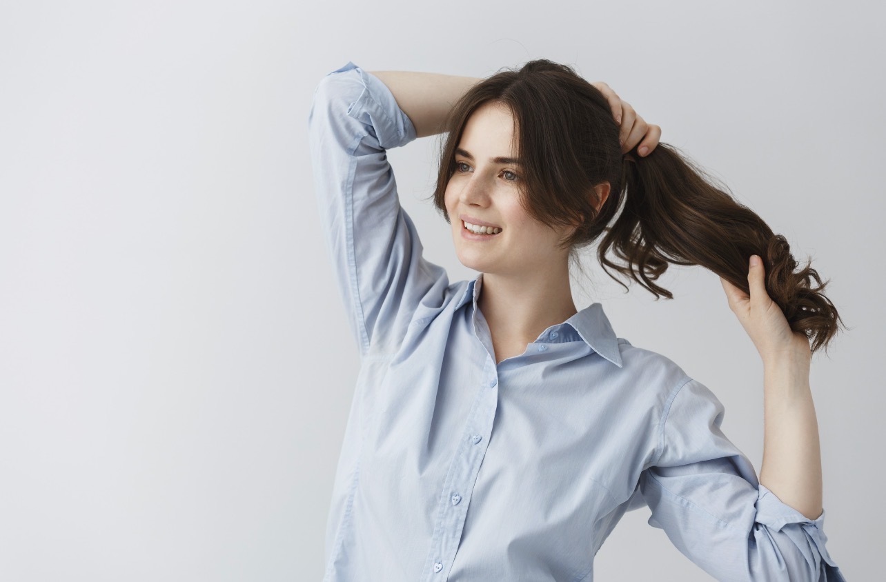 IDAMAN: Rambut sehat dan tebal tentu menjadi idaman setiap kaum hawa. (Foto: Freepik)