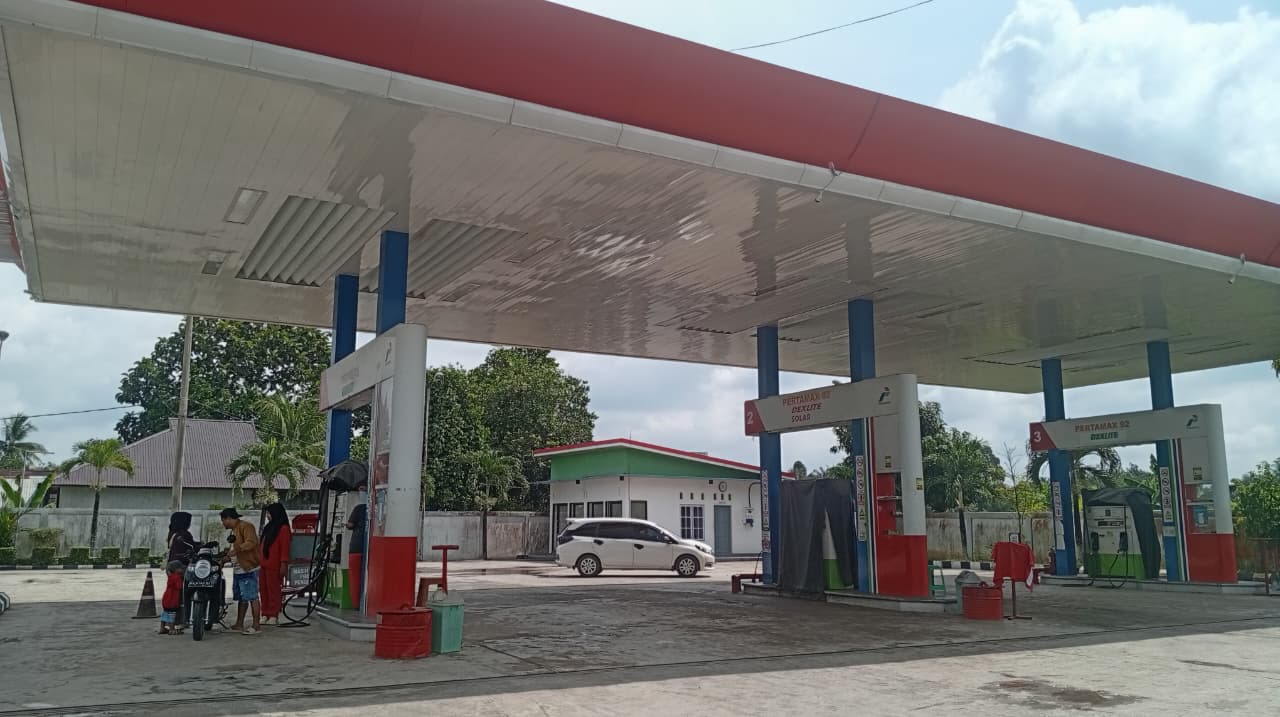 NAIK: Harga Pertamax yang dibeli warga HSS di SPBU di Kandangan naik per 1 Maret 2026.