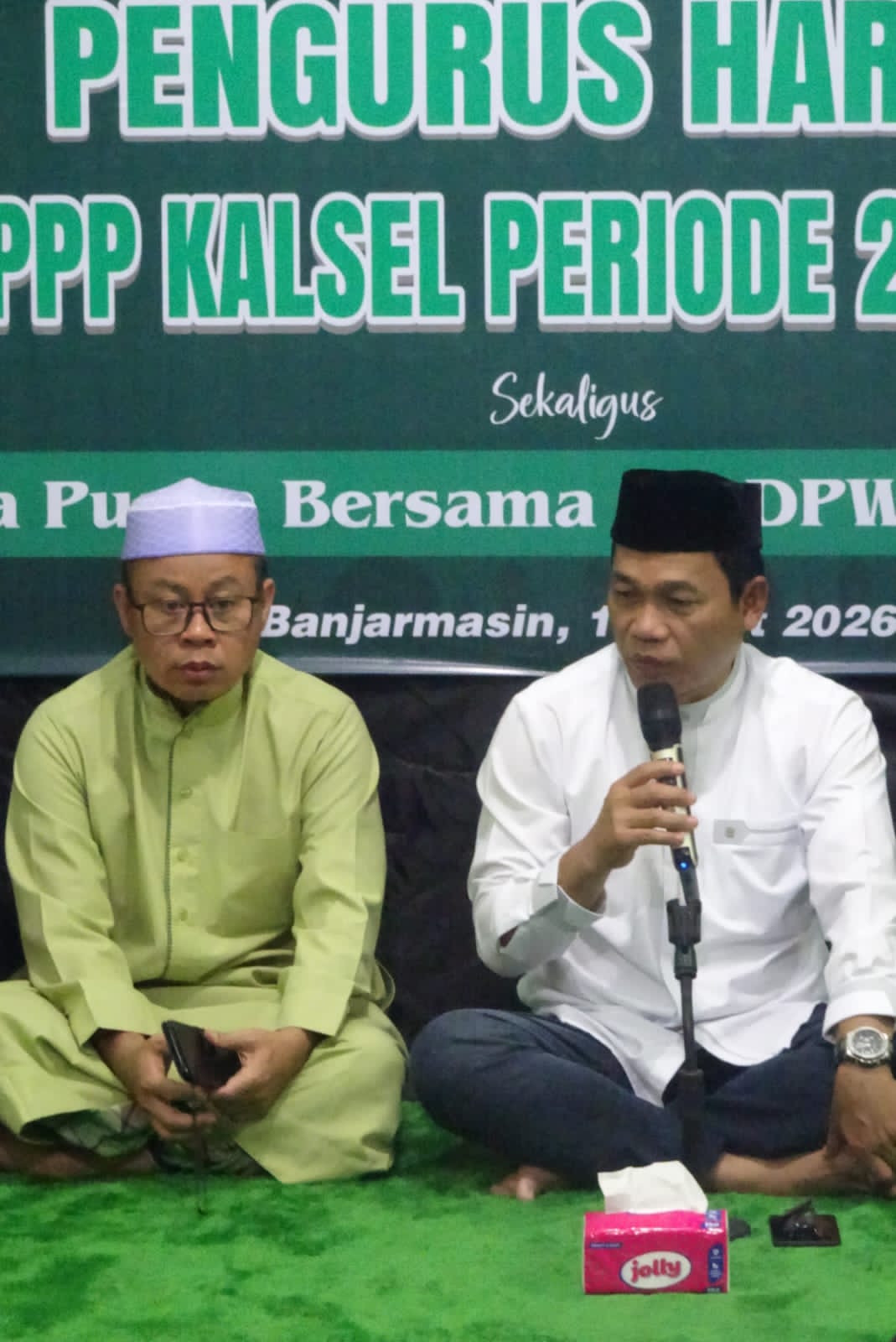 BESARKAN PARTAI:Ketua DWP PPP Kalsel, Abdul Hadi (kanan) bertekad membangkitkan PPP di Kalsel.     