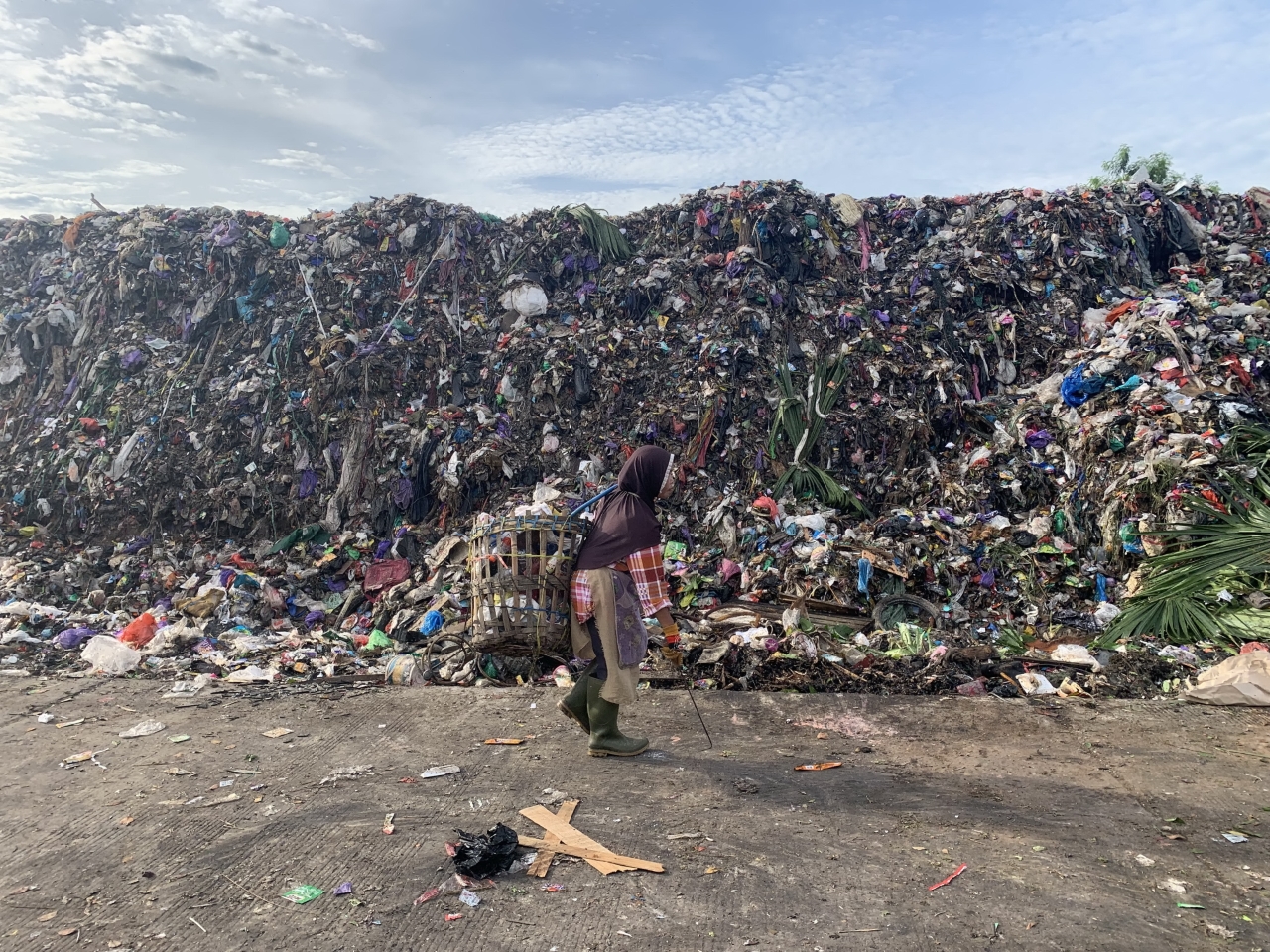DIANGGAP REALISTIS: Pemerintah kota kini mengandalkan peran agen 3R di setiap RT untuk mengurangi sampah dari sumbernya, sembari menekan beban pembuangan ke luar daerah.