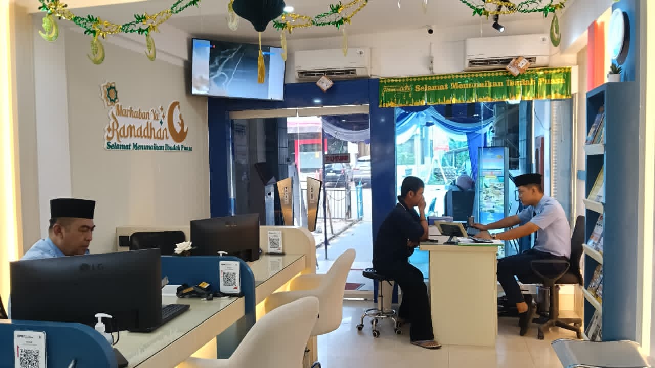 MUDIK:Masyarakat diminta untuk membeli tiket kapal di aplikasi resmi atau Kantor resmi PT DLU.
