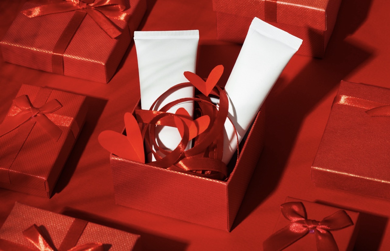 UNIK: Produk kecantikan juga bisa dijadikan hampers unik. (Foto: Freepik)