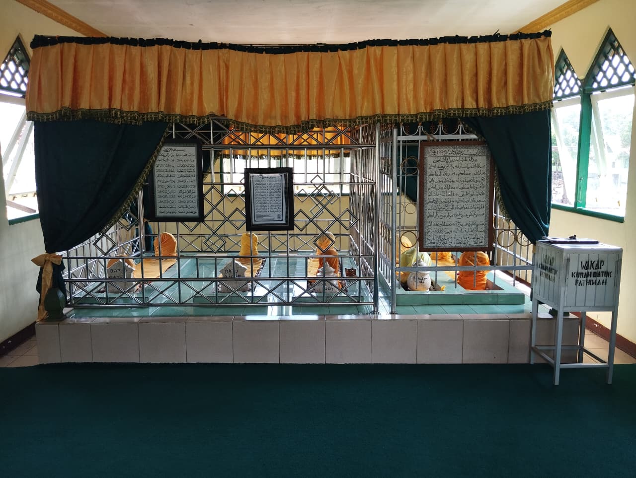 PEKUBURAN: Makam Datu Fatimah binti Muhammad Arsyad Al-Banjari di Desa Tungkaran, Kecamatan Martapura, Kabupaten Banjar 