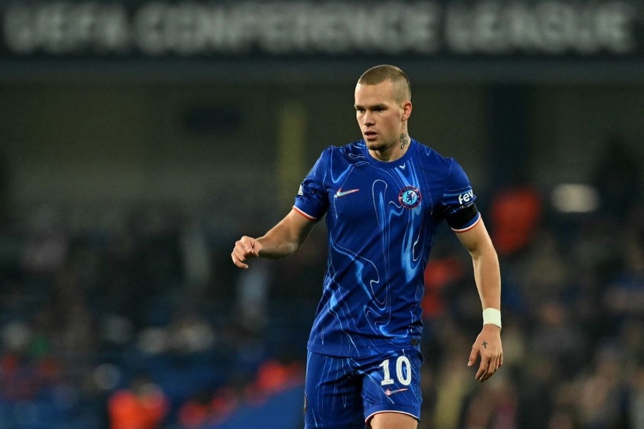 DISKORS: Penyerang Chelsea, Mykhailo Mudryk masih menjani skorsing sementara dari asosiasi sepak bola Inggris (FA) karena didakwa dengan dugaaan pelanggaran dopping.  (AFP/GLYN KIRK)