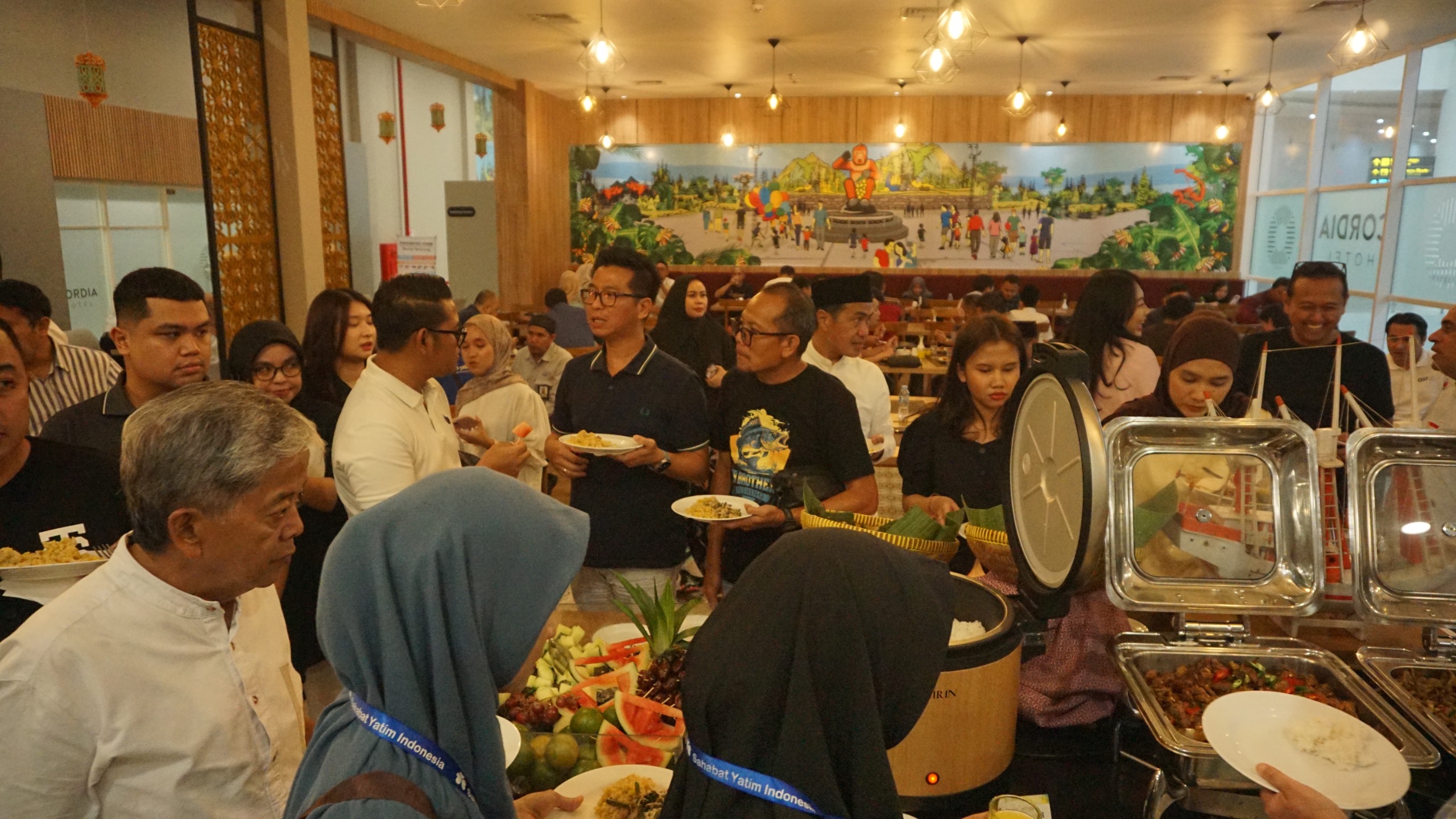 FINE DINING - Aneka menu dihidangkan Cordia Hotel mulai appetizer, main course dan dessert. 