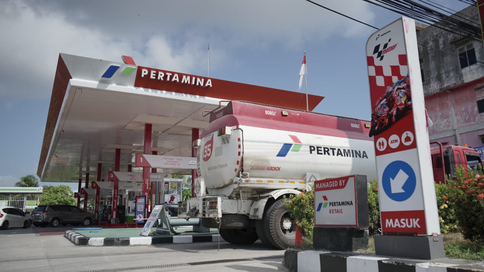 SPBU: Pasokan Bahan Bakar Minyak (BBM) nasional saat ini berada dalam kondisi aman dan terkendali.