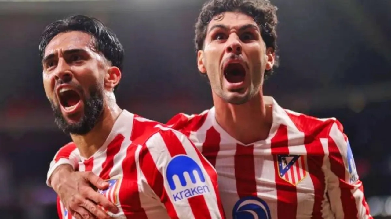 SELEBRASI: Pemain Atletico Madrid, Nico Gonzalez (kiri) merayakan selebrasi golnya ke gawang Real Sociedad. (Instagram/@atletico)