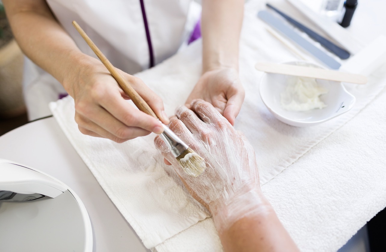 PERAWATAN: Jangan juga perlu massage, scrub, moisturizer layaknya kulit wajah. (Foto: Freepik)