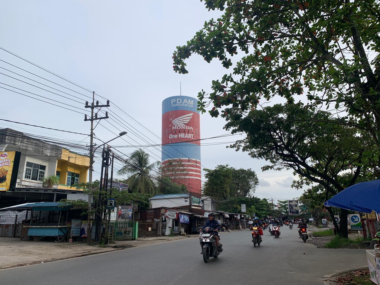 MAU DIPERCANTIK: Bangunan menara air di Sutoyo S yang berdiri sejak 1960-an.
