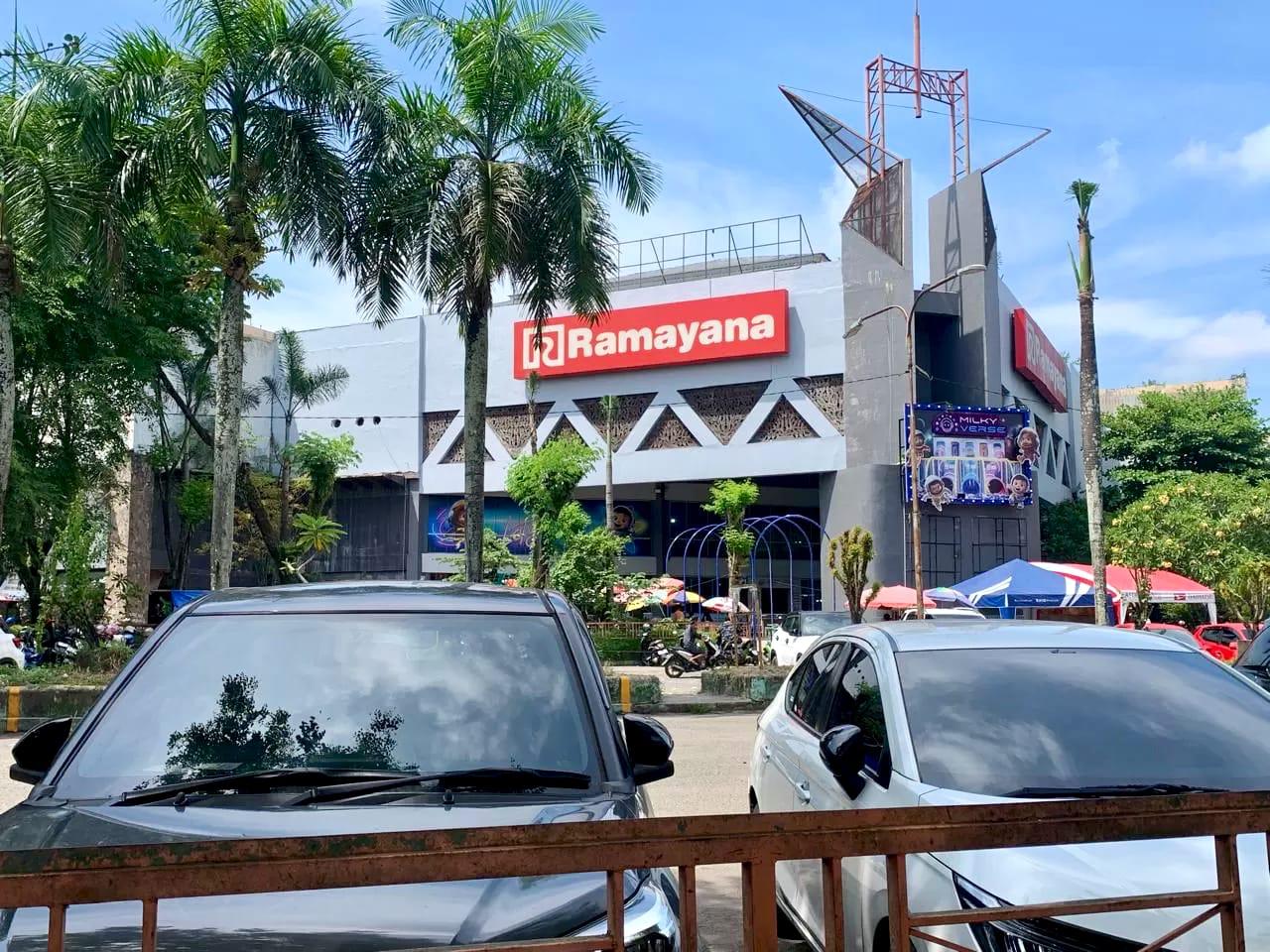 SENTRA ANTASARI: DPRD Kota Banjarmasin menyoroti praktik pungli dan premanisme yang masih dikeluhkan pedagang di berbagai pasar, serta mendorong pengawasan diperkuat.