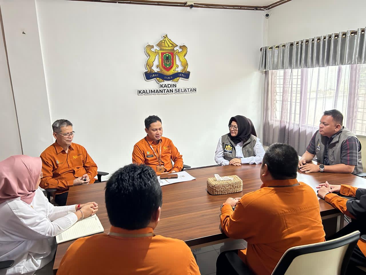 PENDATAAN: Ketua KADIN Kalsel, Hj Shinta Laksmi Dewi saat menerima tim Sensus Ekonomi (SE) 2026 di Kantor KADIN Kalsel di Banjarmasin, Rabu (11/3/2026). 